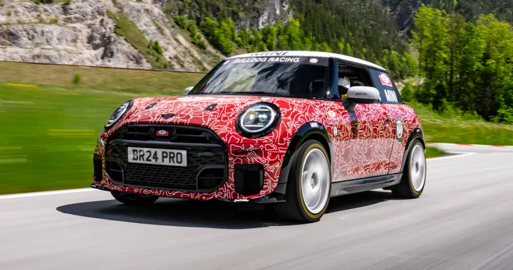 Nuova MINI John Cooper Works correrà alla 24 Ore del Nürburgring. Debutto in autunno