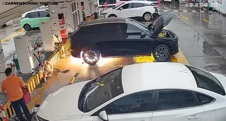Zeekr 7X prende fuoco a Ningbo (Cina): cos'è successo?