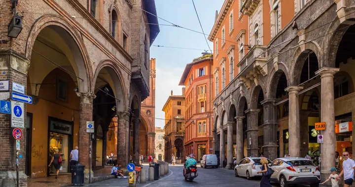 Bologna, 127 autobus ad idrogeno entro il 2026