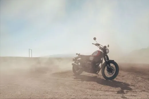 Yamaha SCR950: la scrambler a Intermot | video