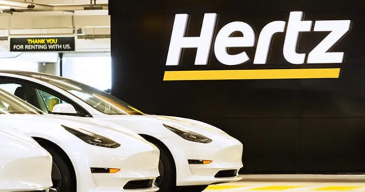 Tesla Model 3 e Model Y svendute ai clienti: l'iniziativa di Hertz