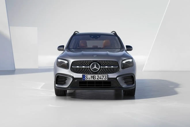 Mercedes-Benz GLB 2026: più grande, più smart, più ambiziosa