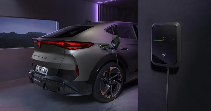 CUPRA Tavascan, il SUV elettrico diventa più accessibile con la versione da 190 CV