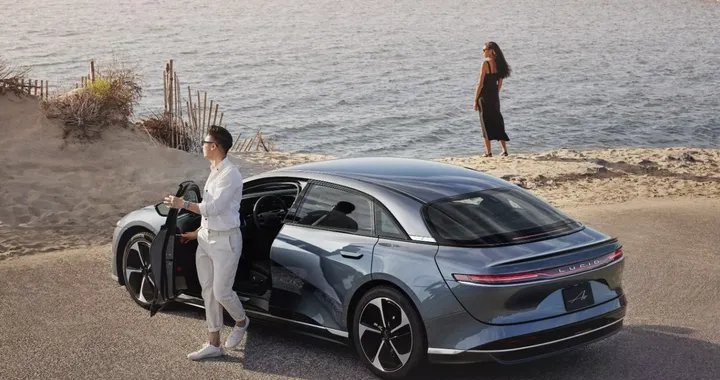 Lucid Air, debutta la Pure RWD con oltre 600 km autonomia