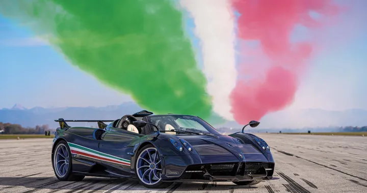 Pagani Huayra Tricolore, 3 esemplari per l'hypercar che festeggia le Frecce Tricolori