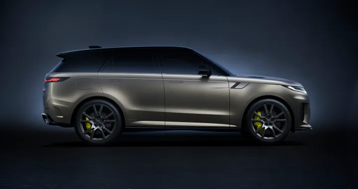 Range Rover Sport, arriva la versione SV con V8 da 635 CV