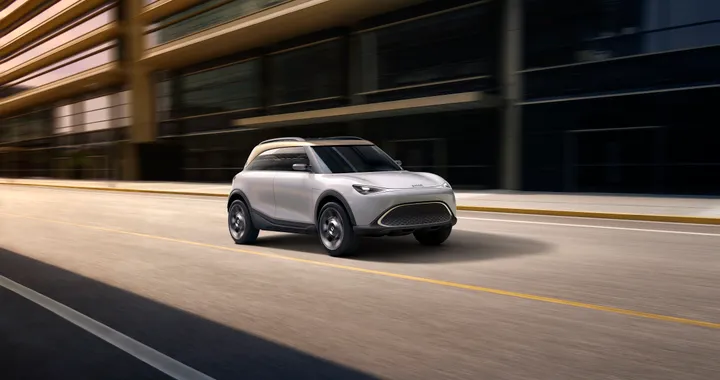 Smart Concept #1, il nuovo SUV elettrico si fa vedere su strada