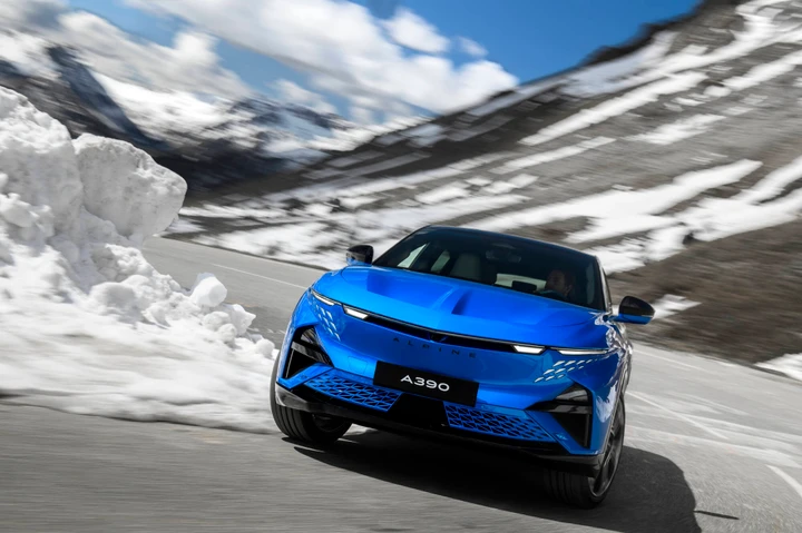 Alpine A390, agilità e controllo grazie al Torque Vectoring