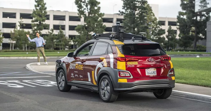 Hyundai lancia BotRide in California, una flotta di robotaxi autonomi e... gratuiti