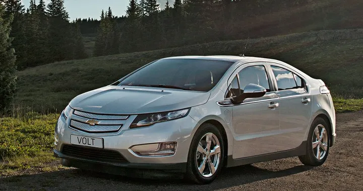 Chevrolet Volt affronta gli Zombie in un video pubblicitario