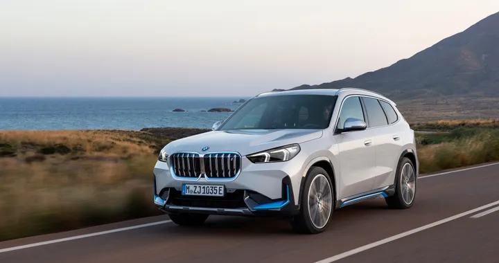 BMW porta la tecnologia di ricarica Plug &amp; Charge sulle sue auto elettriche