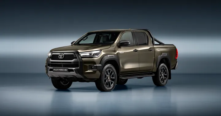 Toyota Hilux, partono gli ordini della gamma 2024. Arriva il diesel Mild Hybrid