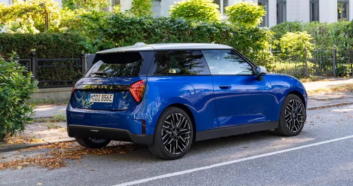 Nuove Mini Aceman e Cooper elettriche saranno prodotte a Oxford dal 2026