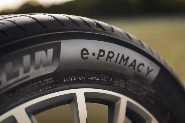 6 mesi con Michelin e.Primacy, pneumatico eco-responsabile ed efficiente | Video