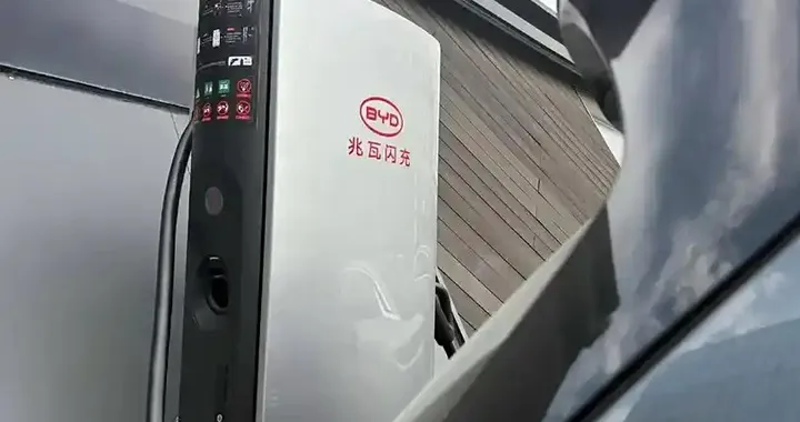 BYD, le prime 500 stazioni di ricarica da 1.000 kW già operative ad aprile