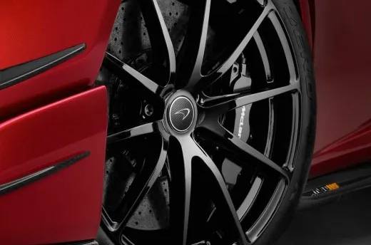 McLaren: i cerchi leggeri del futuro ispirati alle radici