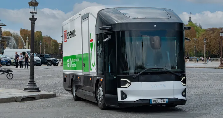 Volta Zero, completati i test del camion elettrico sulle strade di Parigi