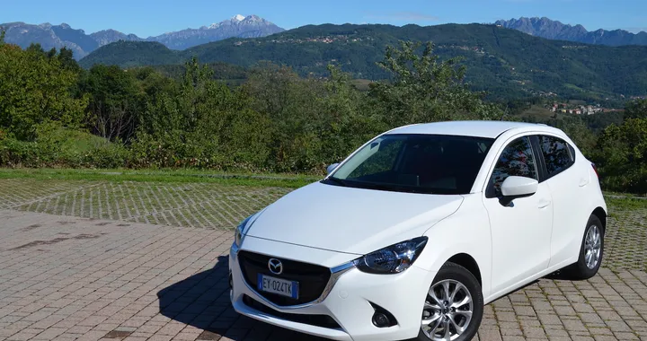 Nuova Mazda 2: Tutte le immagini