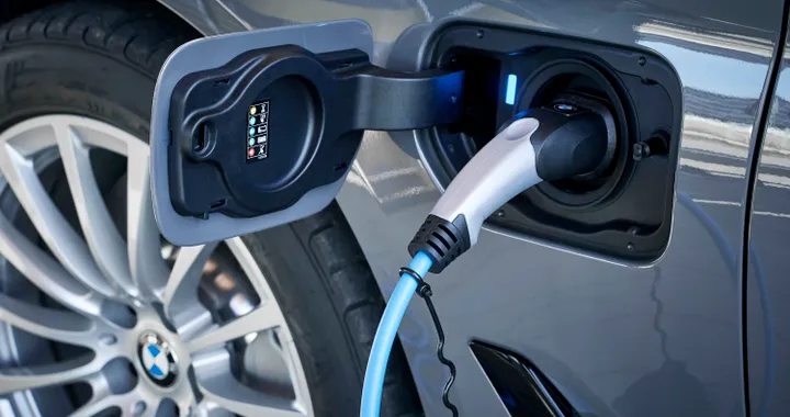 La gamma della BMW Serie 5 è nel segno dell'ibrido