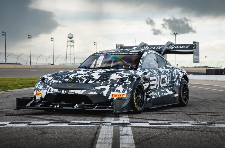 Ford Super Mustang Mach-E, questa è la supercar elettrica per la sfida della Pikes Peak 2025