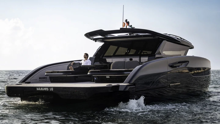 Brabus Ultima 55: così il celebre tuner conquista il mare