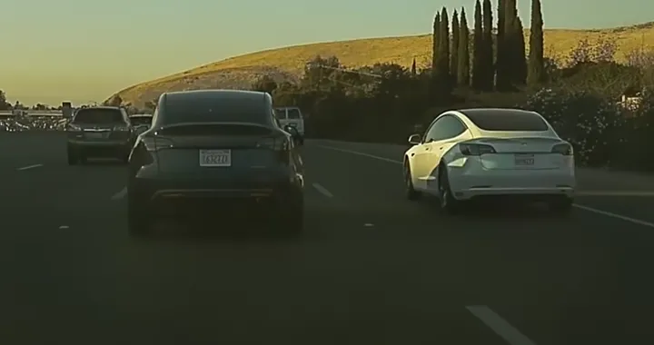 Tesla Model Y per le strade della California: video e confronto con Model 3