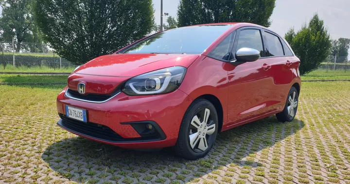 Honda Jazz Hybrid: prima prova su strada dell'ibrida per le strade di Milano