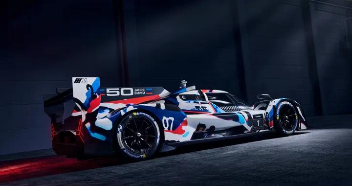 BMW torna a correre nell'IMSA: ecco i segreti del motore della M Hybrid V8