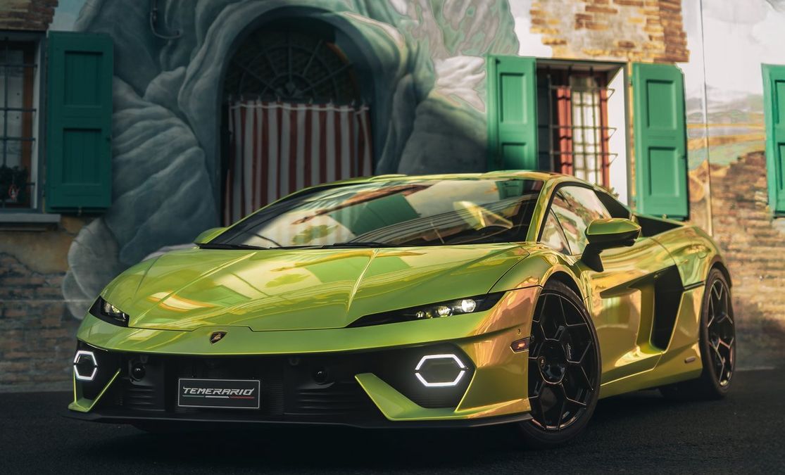 Lamborghini apre alla trazione posteriore: i puristi tornano a sperare