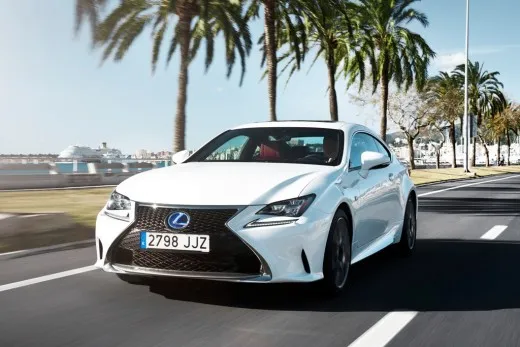 LEXUS RC Hybrid: la prima coupé ibrida