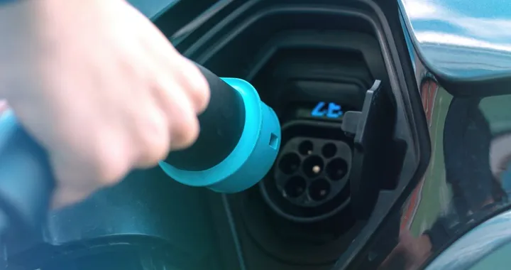L’UE valuta l’obbligo dal 2030 di rendere completamente elettriche le flotte aziendali e le auto a noleggio