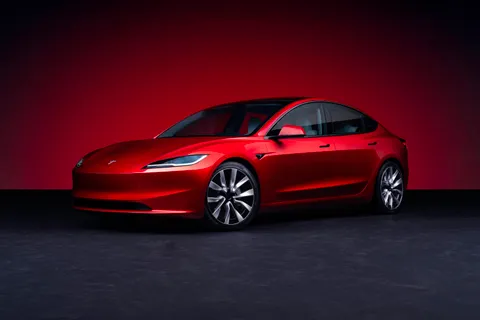 Tesla, crollo delle vendite in Europa nei primi due mesi del 2025