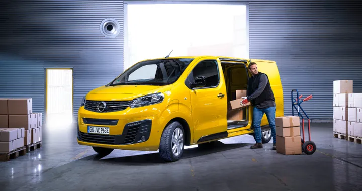 Opel Vivaro-e, furgone elettrico con 330 Km di autonomia | Immagini
