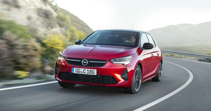 Nuova Opel Corsa 2019: dopo l'elettrica, ecco le versioni diesel e benzina