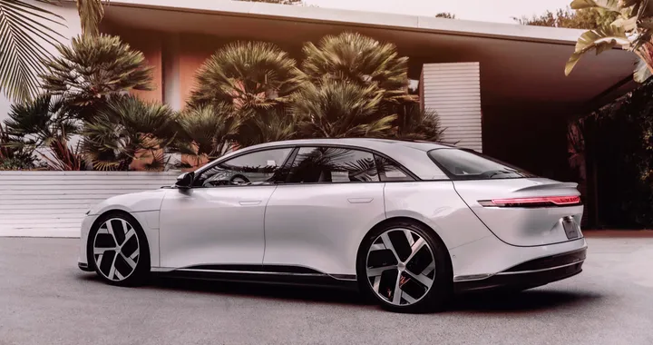 Lucid Air, autonomia record nel ciclo EPA: fino a 836 km