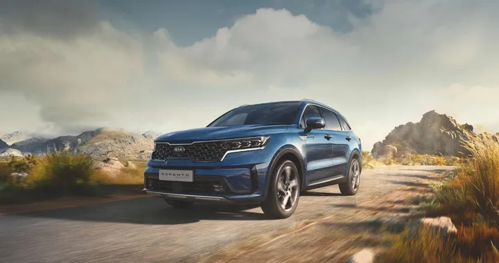 Nuovo Kia Sorento, in Italia sarà solo ibrido: allestimenti e prezzi