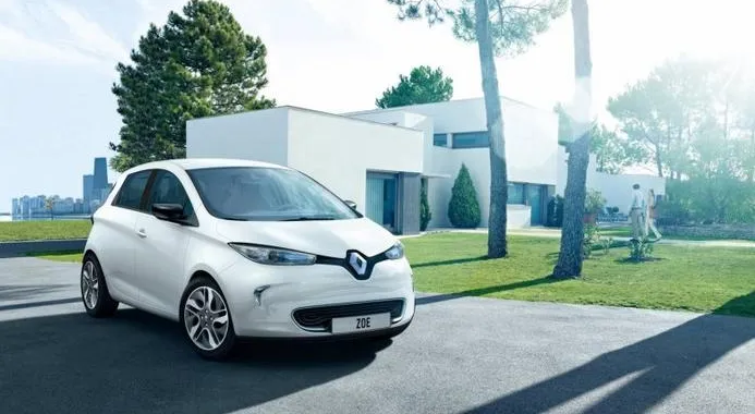 Renault ZOE: il primo veicolo elettrico prodotto in massa e atteso per l'autunno 2012