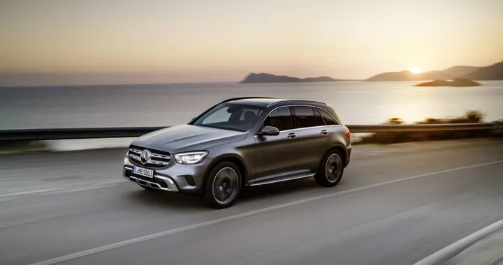 Mercedes GLC, la nuova generazione si fa vedere durante i test