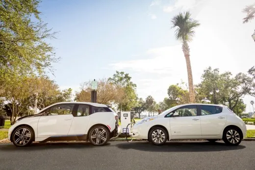 Nissan e BMW insieme per l´auto elettrica