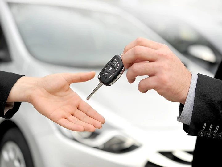 MyLocauto Friends: con il programma fedeltà il noleggio di auto e furgoni è più conveniente