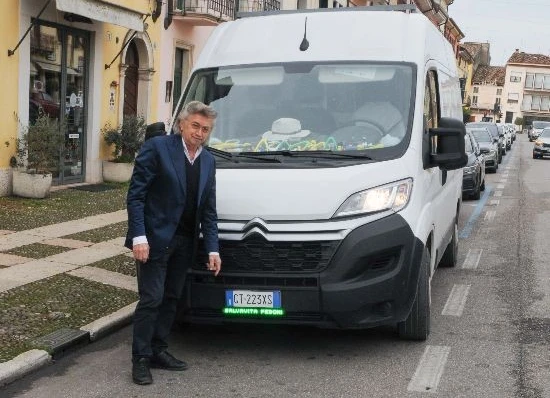 ingrandisci immagine