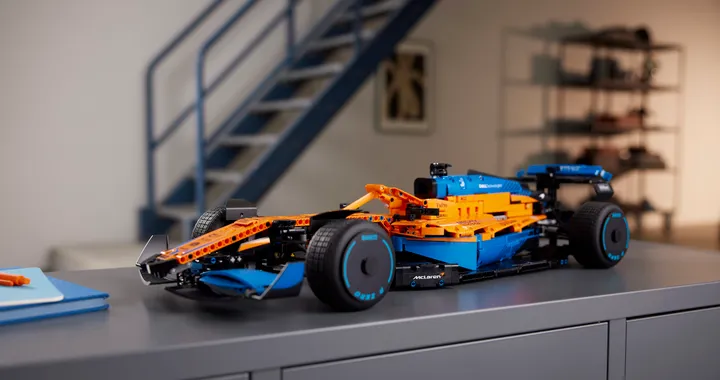McLaren F1 2022, ecco il modello LEGO Technic da oltre 1.400 pezzi