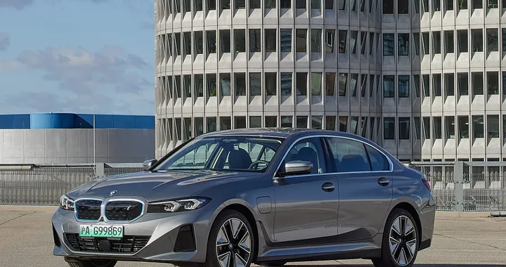 BMW Serie 3 diventa elettrica ma solo in Cina. Ecco la BMW i3 eDrive35L
