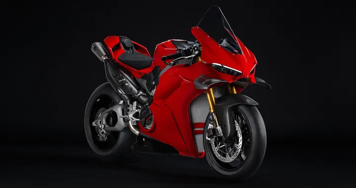 Panigale V4 e V2, accessori Ducati Performance per dominare la pista