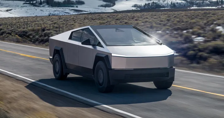 Tesla Cybertruck in Europa? Non si può fare: lo dice anche l'esercito americano