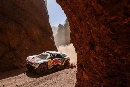 Dakar: tripletta Peugeot per il giorno 3, a scapito di Toyota