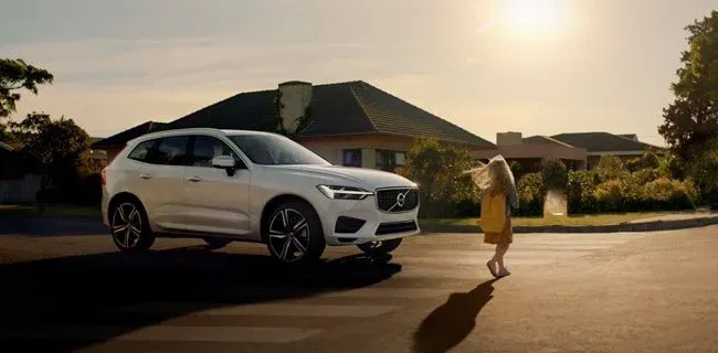 Volvo migliora la sicurezza delle sue auto con l'Accident Ahead Alert