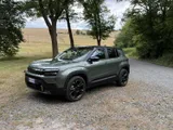 Nuova Jeep Avenger restyling 2026, la prova della versione ibrida - Video