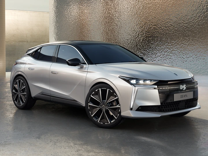 DS N°4, al via gli ordini anche in Italia si parte da 38.500€