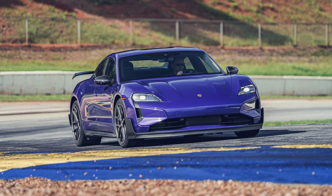 La Porche Taycan Turbo GT infrange nuovi record in pista
